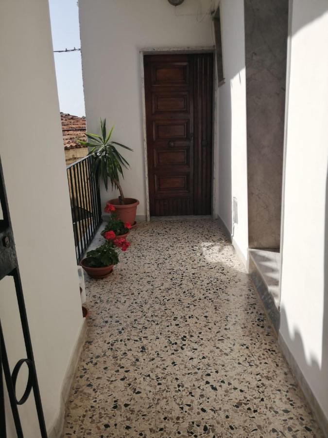 I Trecento Hotel Padula Exterior photo